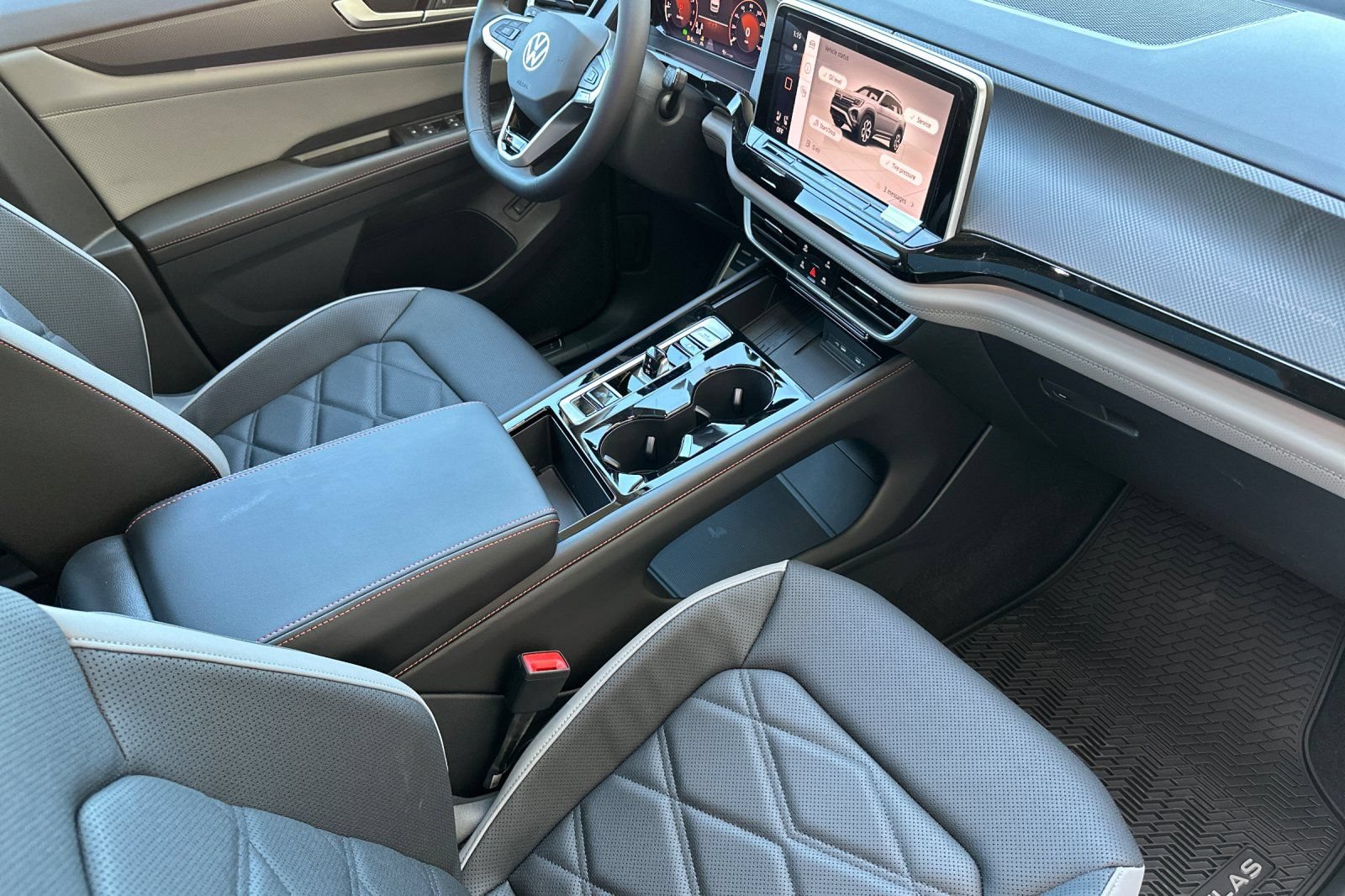 New 2026 Volkswagen Atlas Peak Edition AWD/4WD image 17