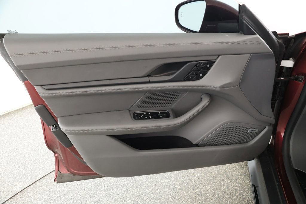 Used 2022 Porsche Taycan GTS w/ Premium Package (P6U) image 9