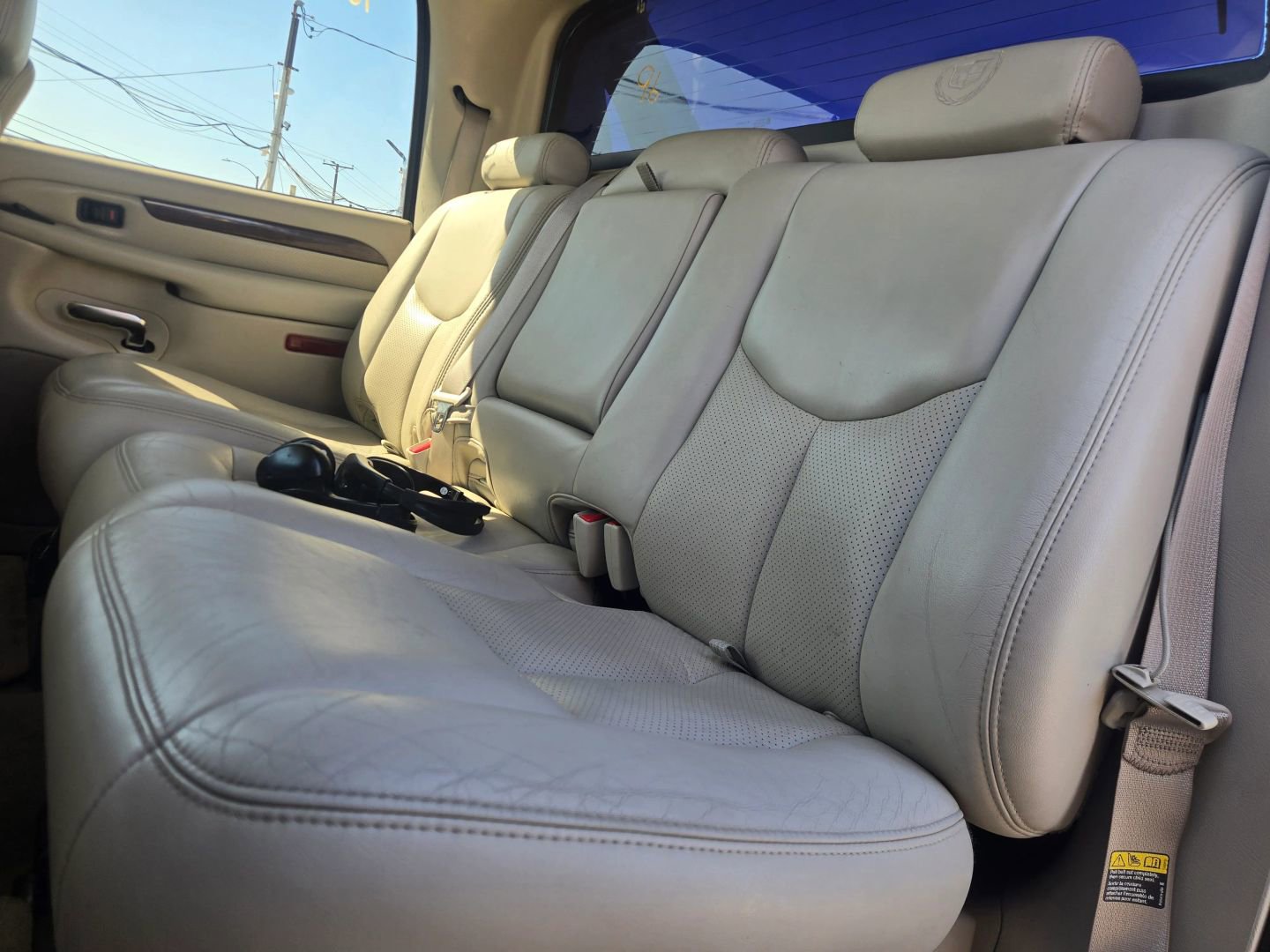 Used 2004 Cadillac Escalade EXT image 13