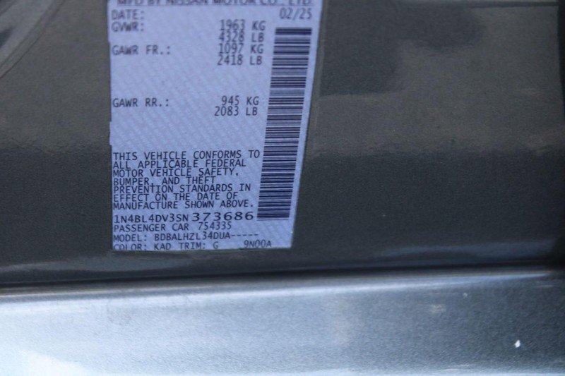 Used 2025 Nissan Altima 2.5 SV FWD image 18