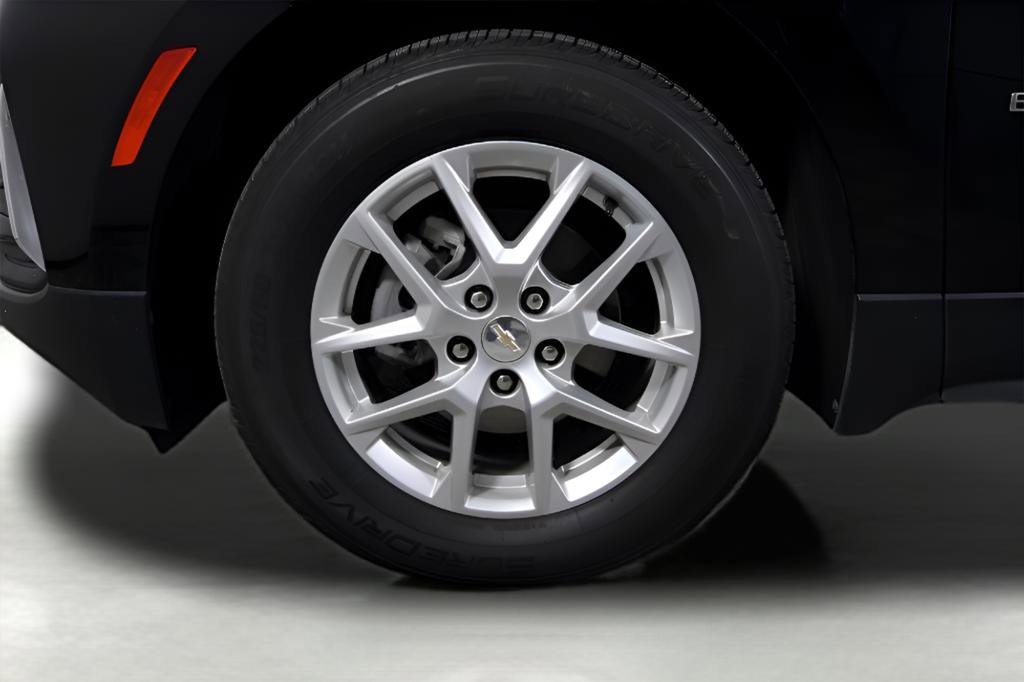 Used 2023 Chevrolet Equinox LT FWD image 14