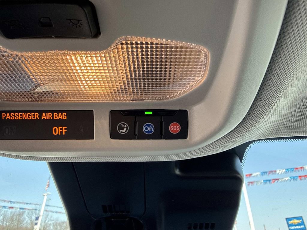 Used 2025 Chevrolet Trax LT w/ LT Convenience Package image 22