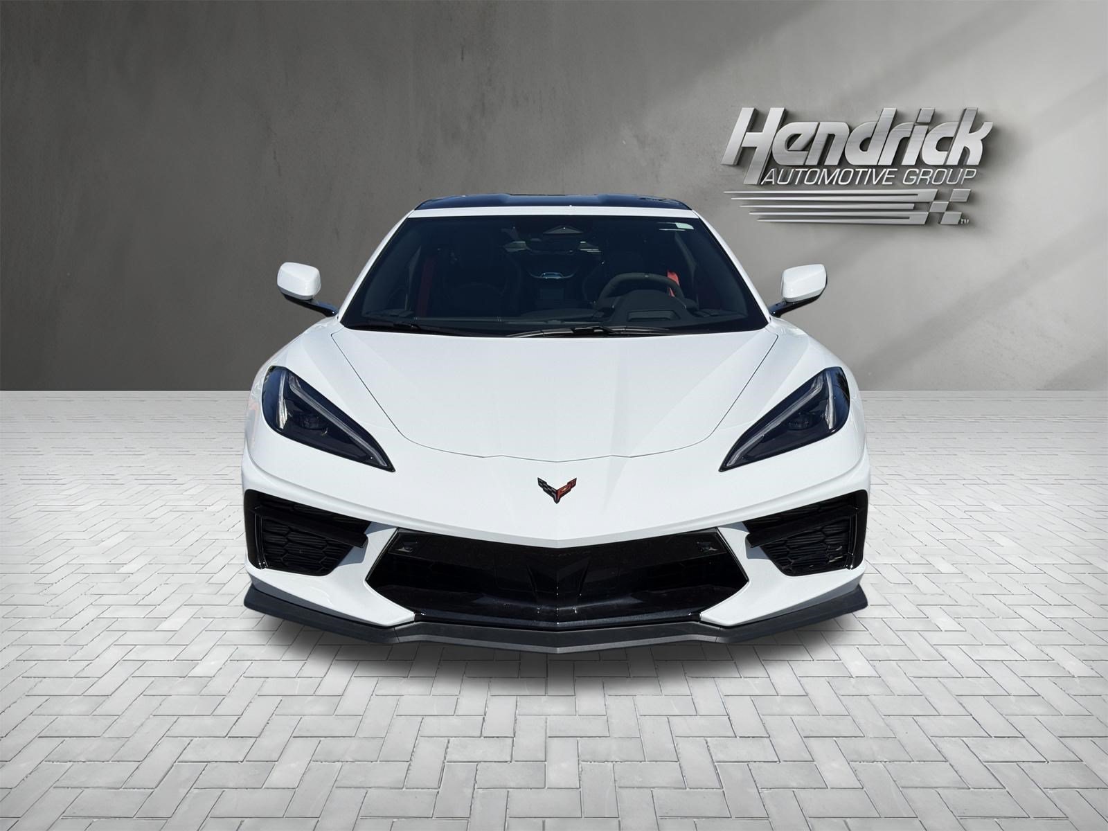 Used 2025 Chevrolet Corvette Stingray Preferred Cpe w/ Z51 Performance Package RWD image 3