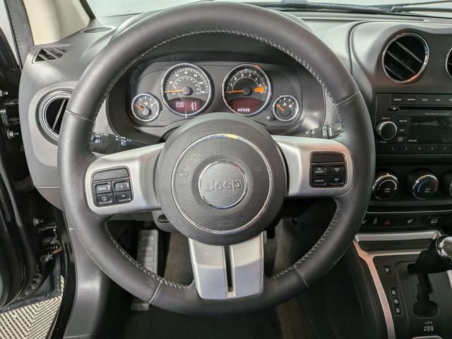 Used 2014 Jeep Compass Latitude image 15