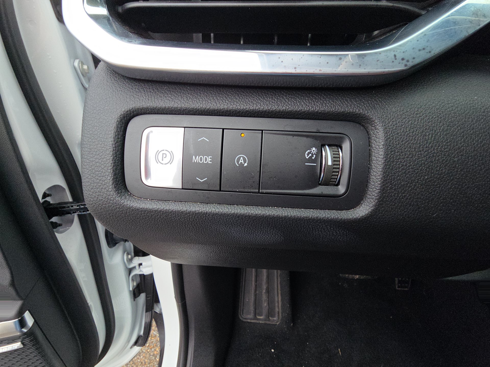 Used 2026 GMC Acadia Elevation w/ Elevation Premium Package FWD image 20