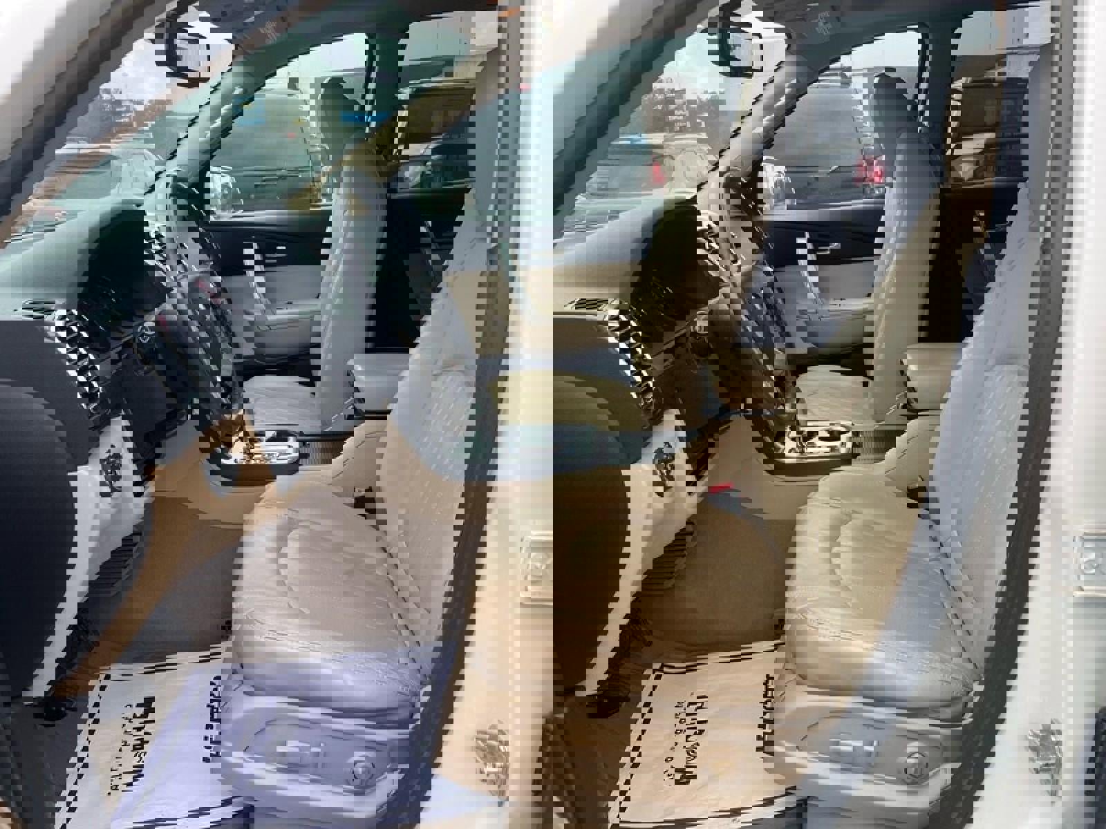 Used 2011 GMC Acadia SLT image 22