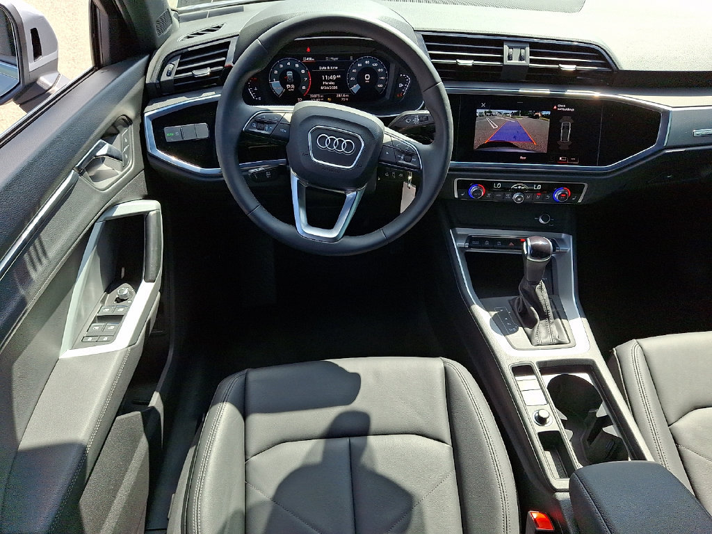 Used 2022 Audi Q3 2.0T Premium AWD/4WD image 2