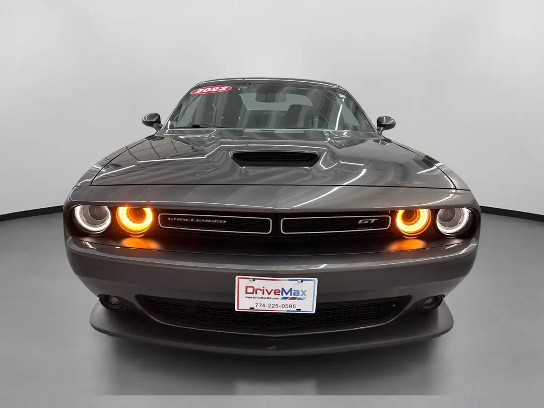 Used 2022 Dodge Challenger GT image 2
