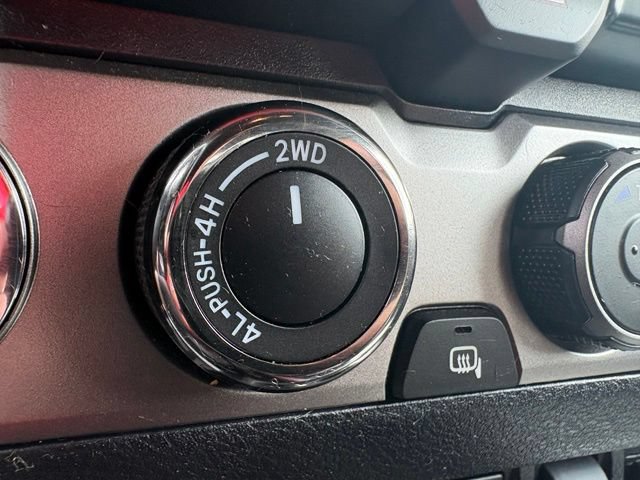 Used 2022 Toyota Tacoma Limited AWD/4WD image 19