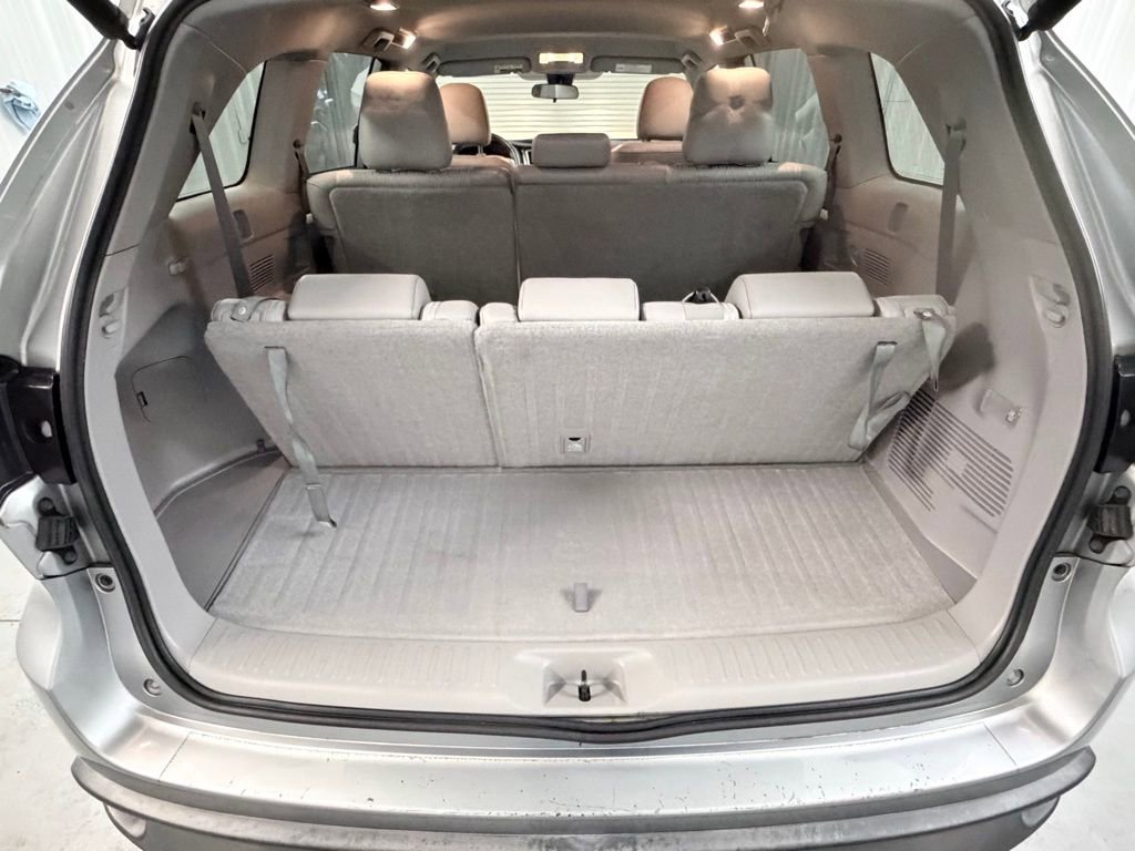 Used 2019 Toyota Highlander Plus image 30