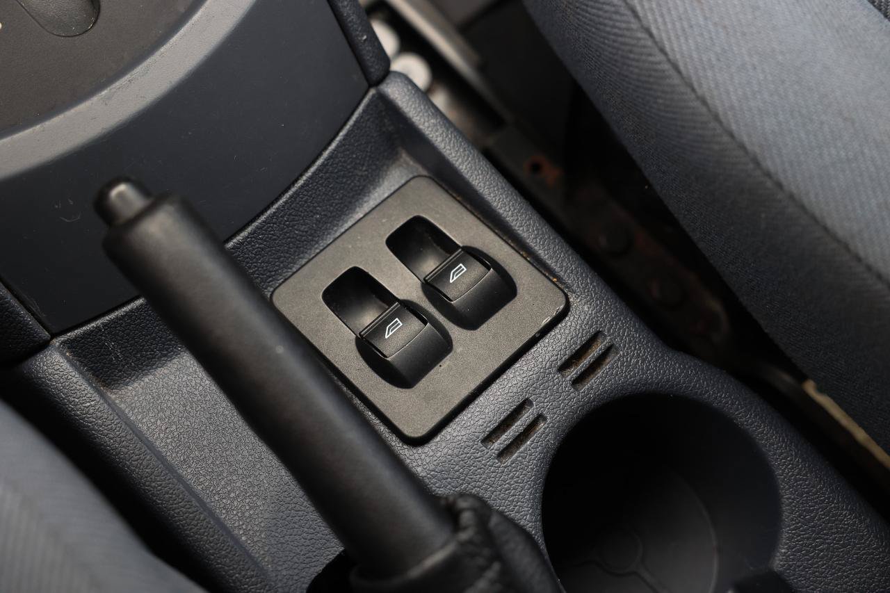 Used 2011 Ford Transit Connect XL FWD image 29