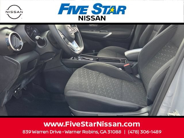Used 2023 Nissan Kicks SV FWD image 5