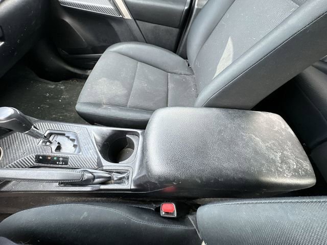 Used 2015 Toyota RAV4 LE image 25