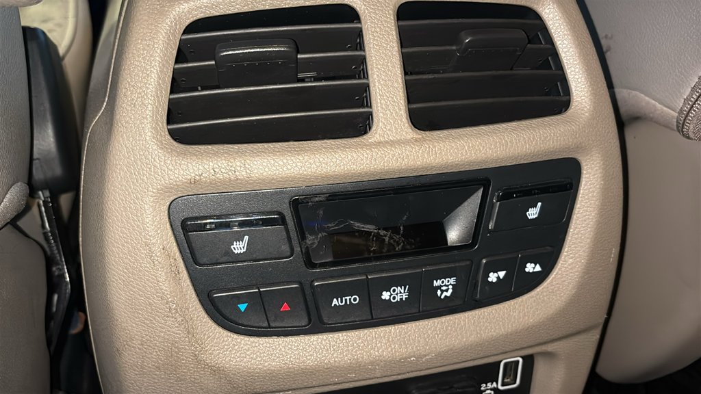 Used 2019 Honda Pilot Touring image 7