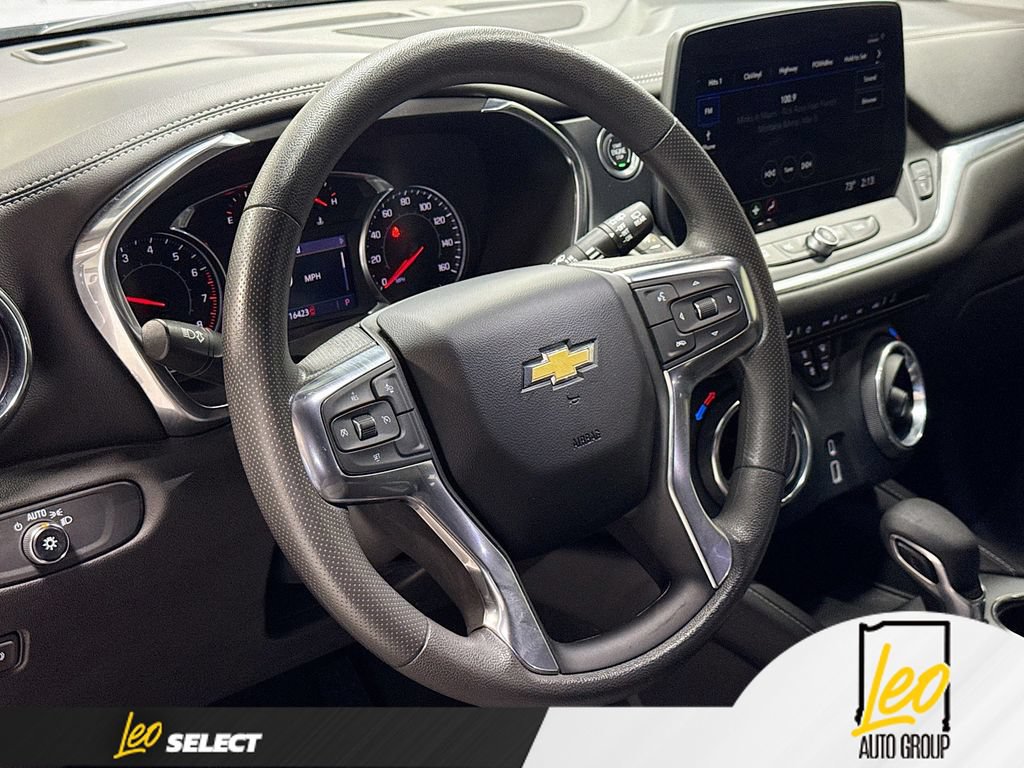 Used 2023 Chevrolet Blazer LT AWD/4WD image 13