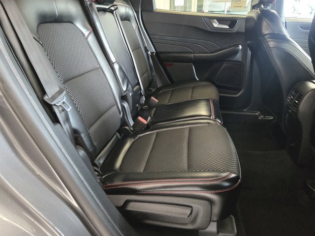 Used 2024 Ford Escape ST-Line w/ Tech Pack #1 AWD/4WD image 6