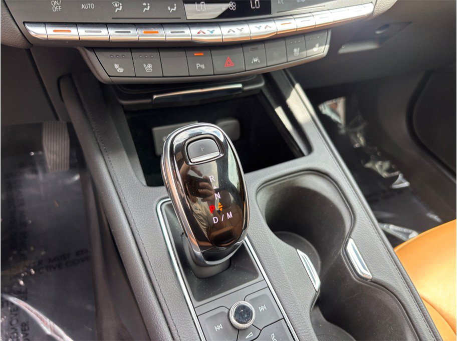 Used 2020 Cadillac XT4 Premium Luxury FWD image 38