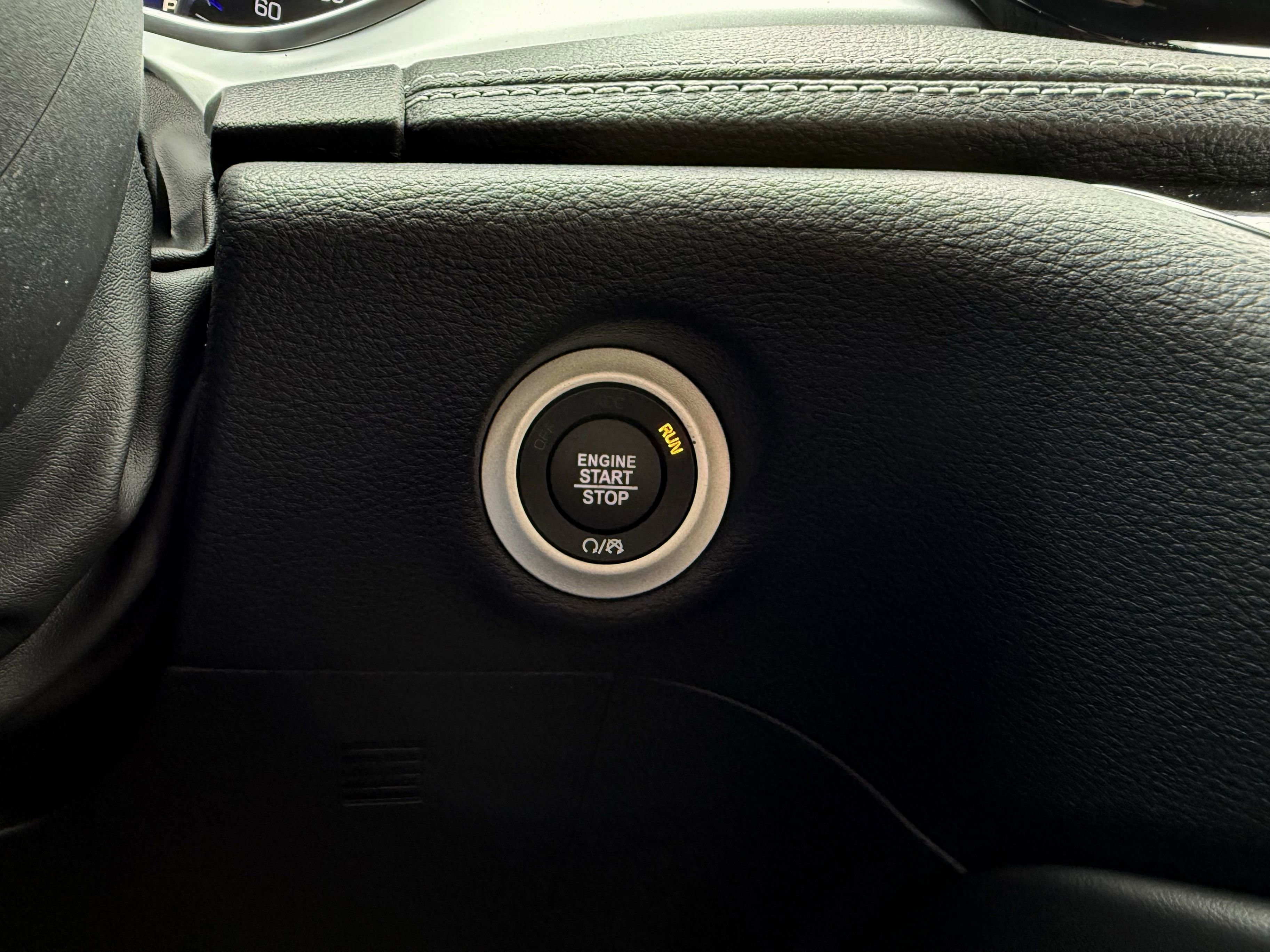 New 2026 Chrysler Pacifica Limited image 27