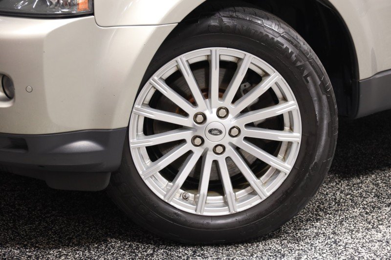Used 2011 Land Rover Range Rover Sport HSE AWD/4WD image 20