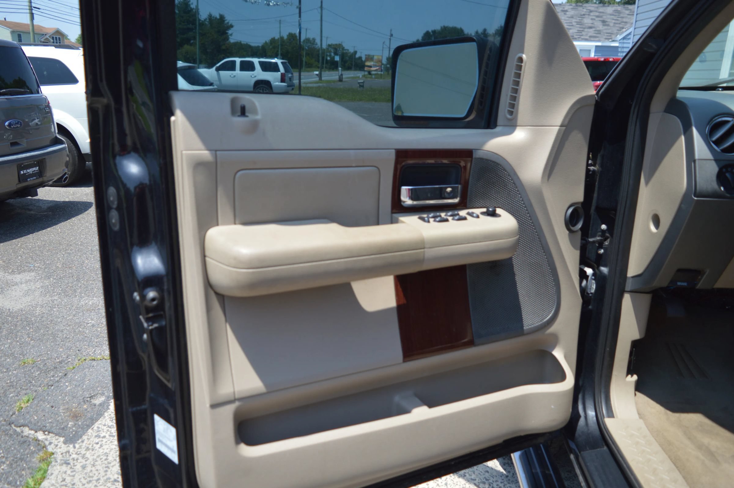 Used 2008 Ford F150 Lariat AWD/4WD image 24