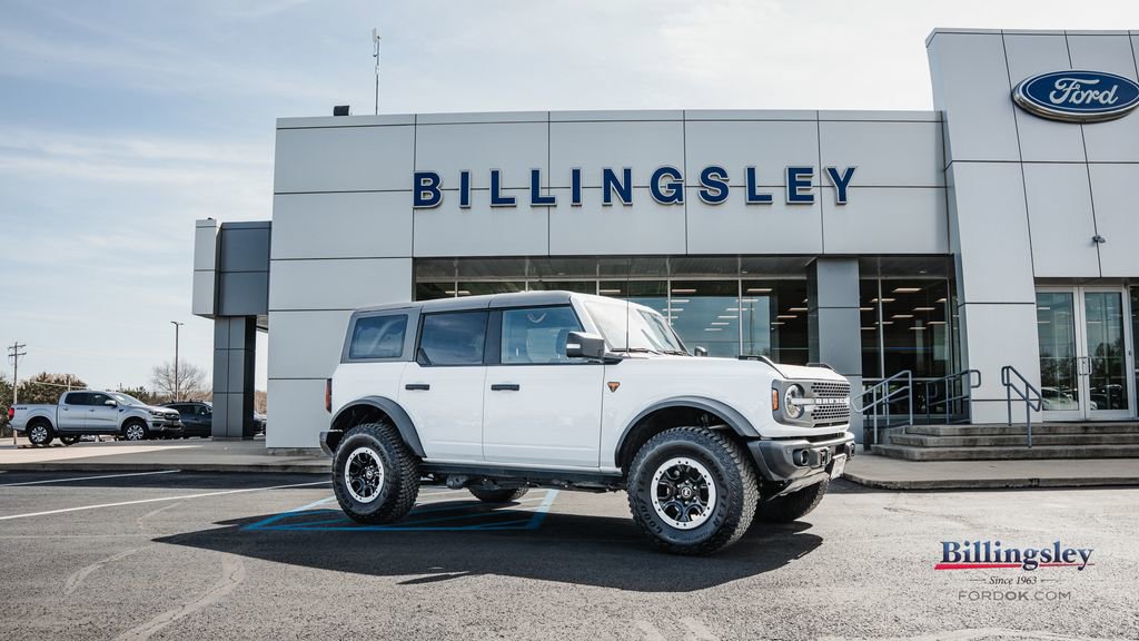 Certified 2023 Ford Bronco Badlands image 1