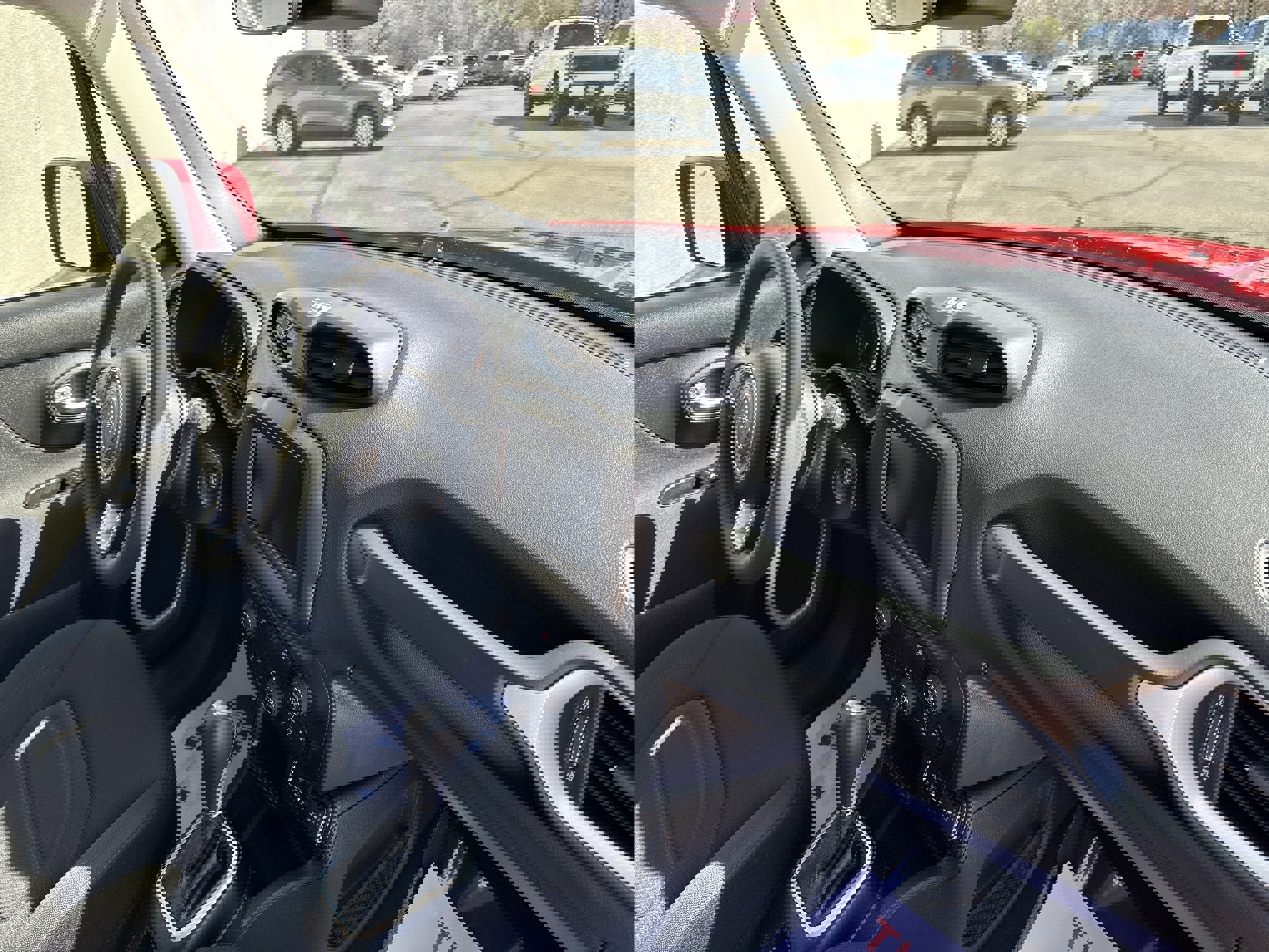 Used 2020 Jeep Renegade Latitude image 17