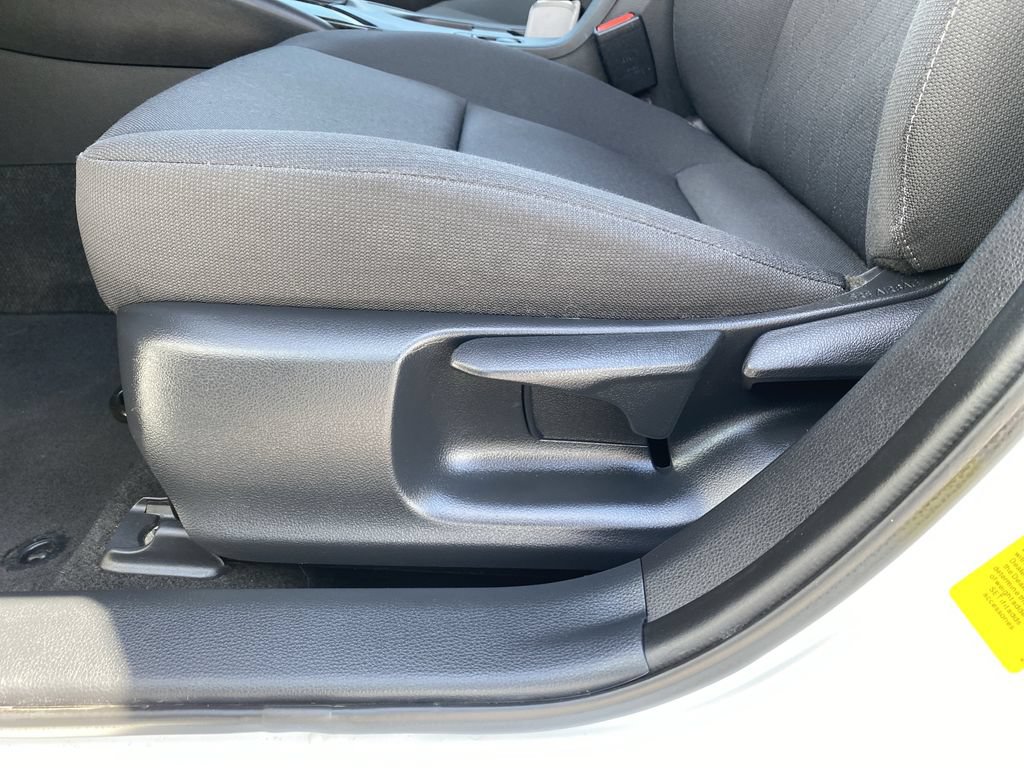 Used 2024 Toyota Corolla LE FWD image 22