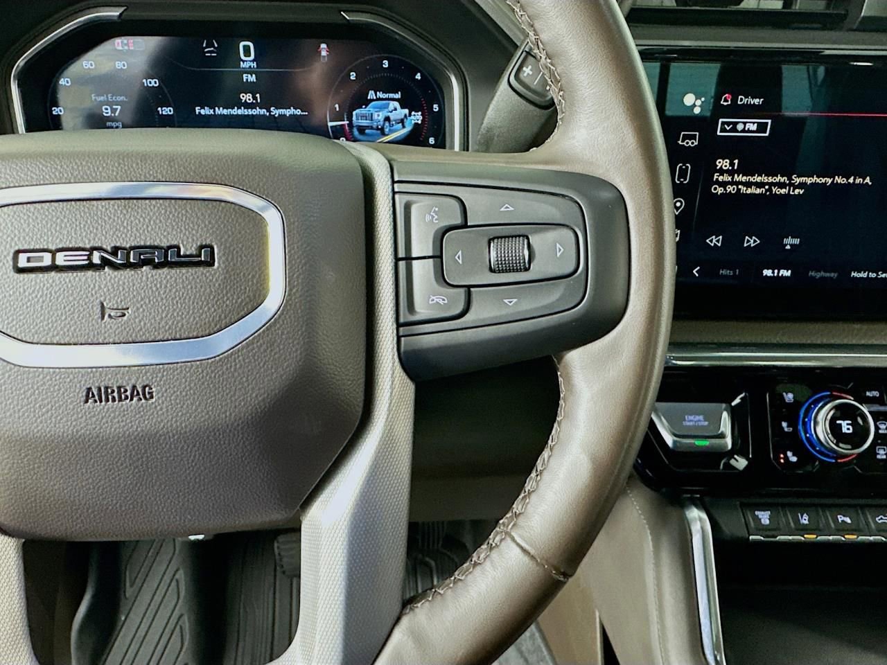 Used 2024 GMC Sierra 3500 Denali w/ Denali Reserve Package image 43