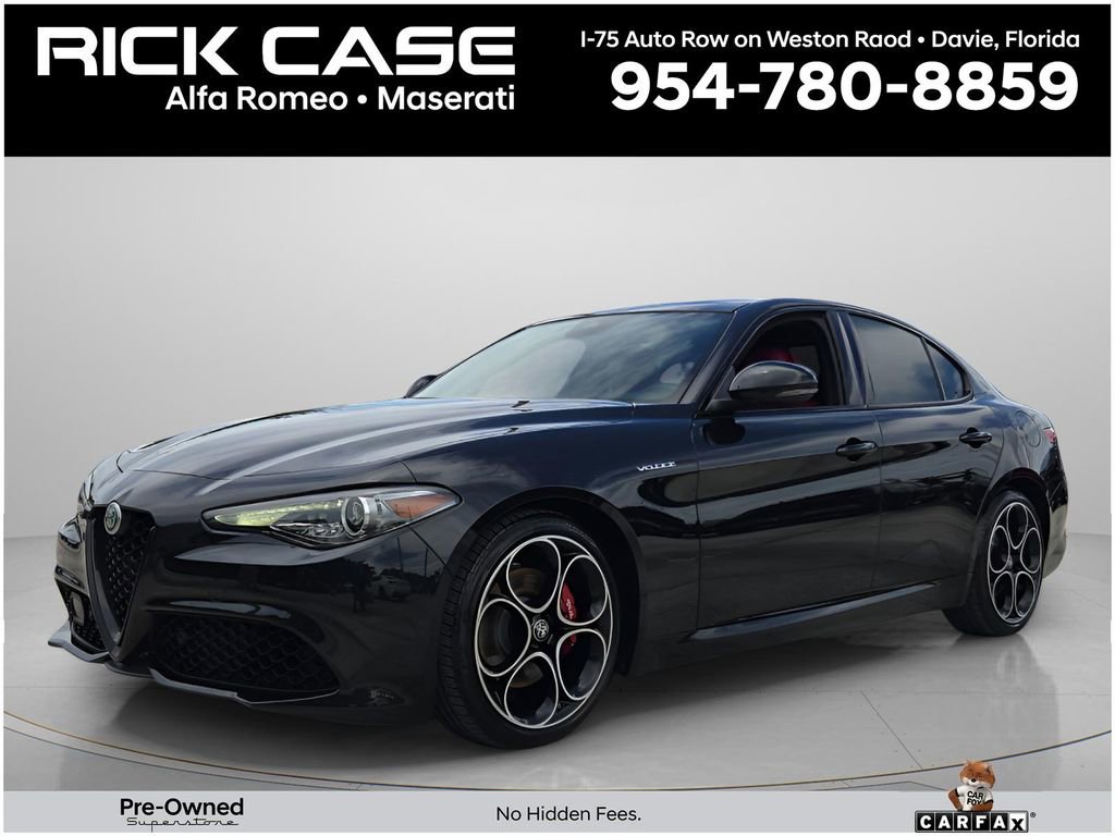 Used 2023 Alfa Romeo Giulia Veloce RWD image 1