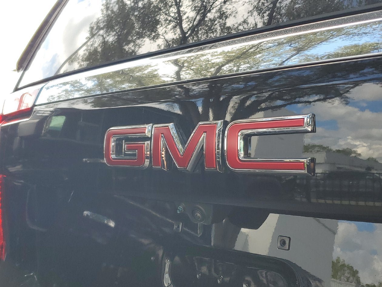New 2026 GMC Yukon Elevation RWD image 7