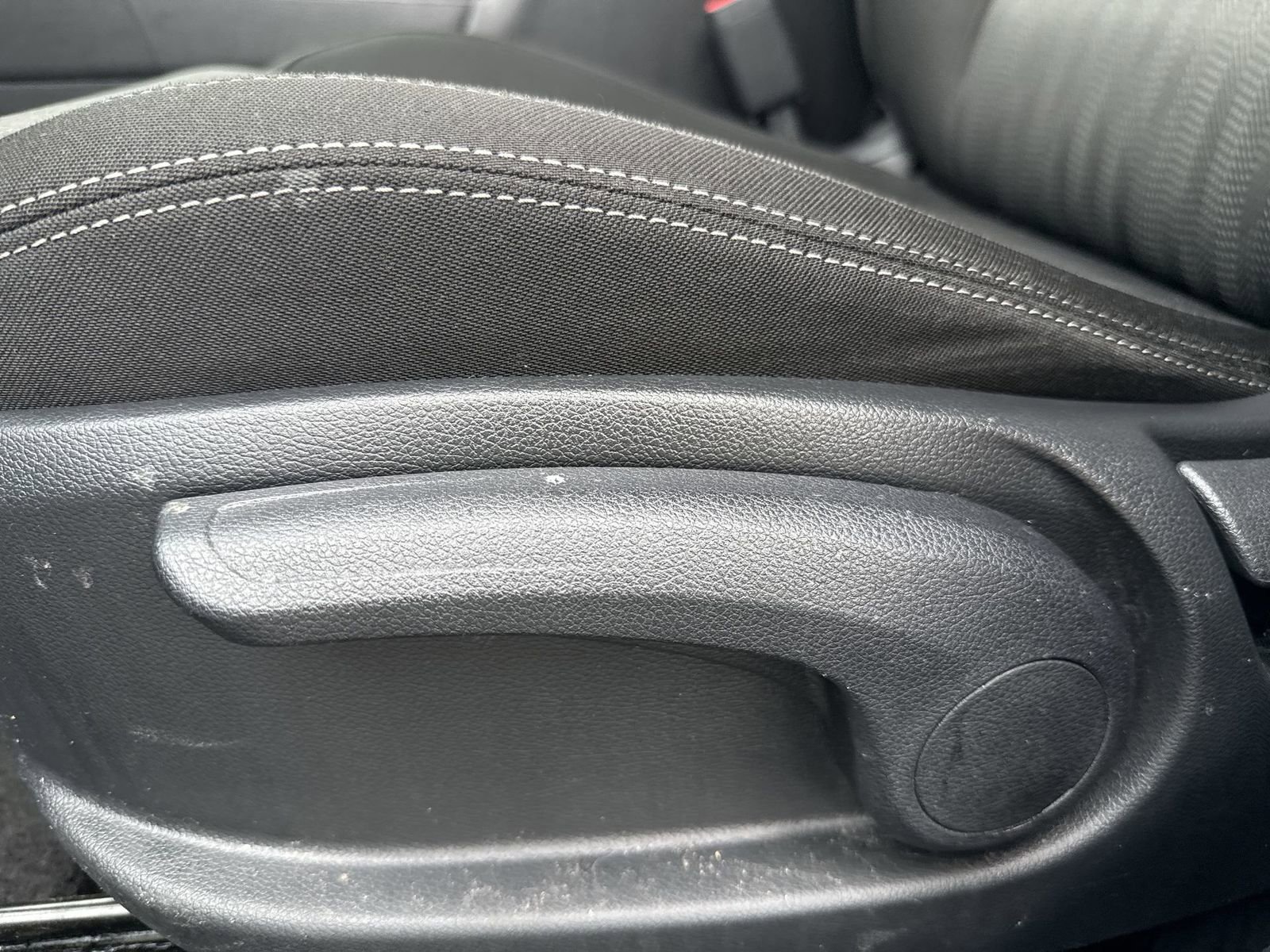 Used 2021 Kia Sportage LX image 12