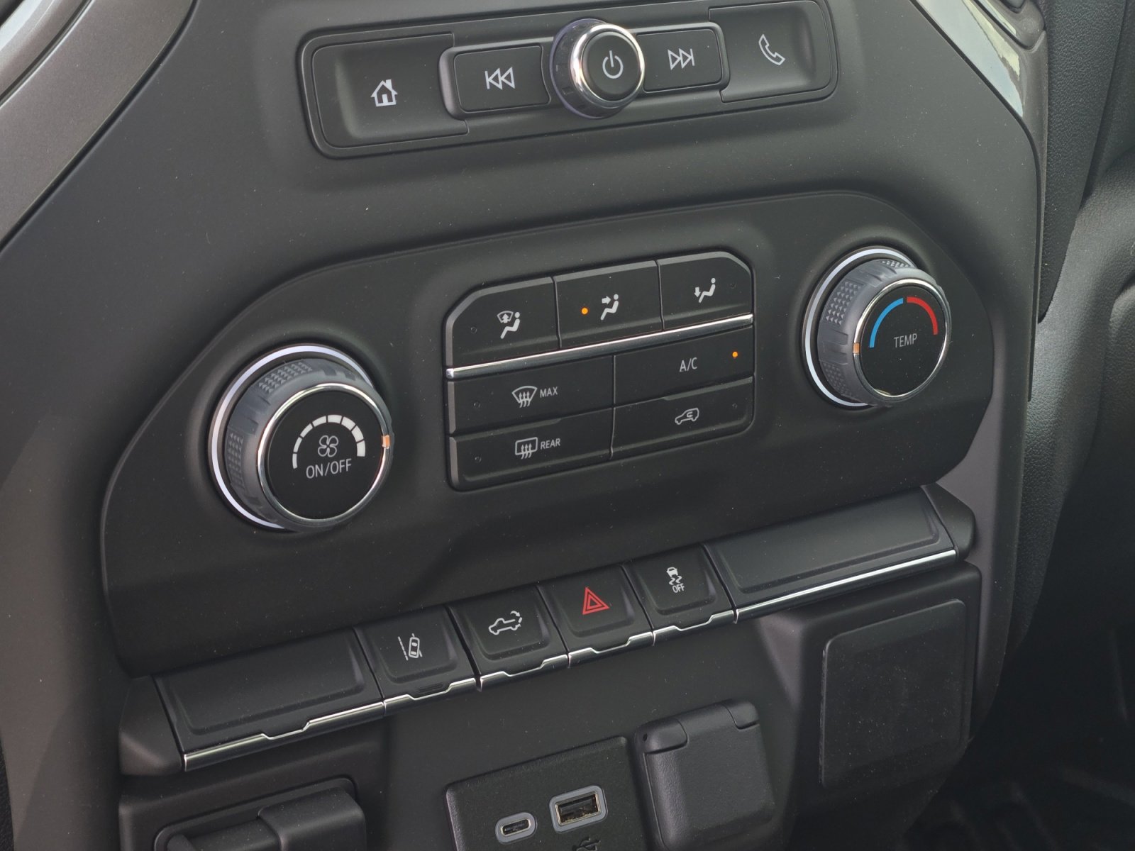 Used 2025 Chevrolet Silverado 2500 W/T w/ WT Convenience Package image 29