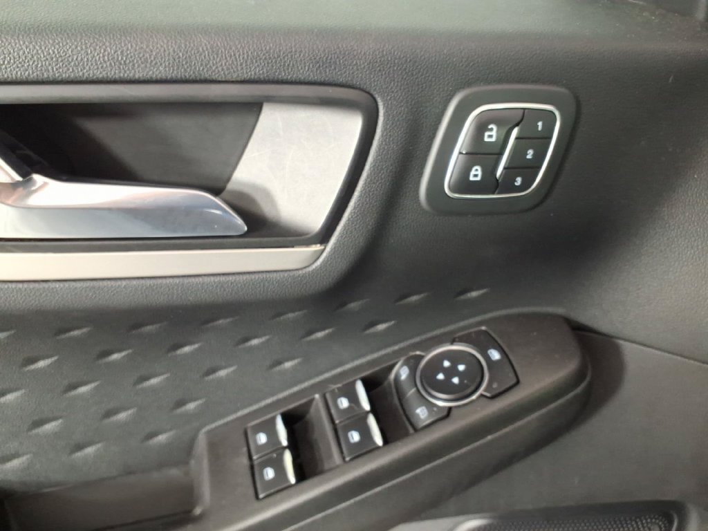Used 2020 Ford Escape SEL AWD/4WD image 15