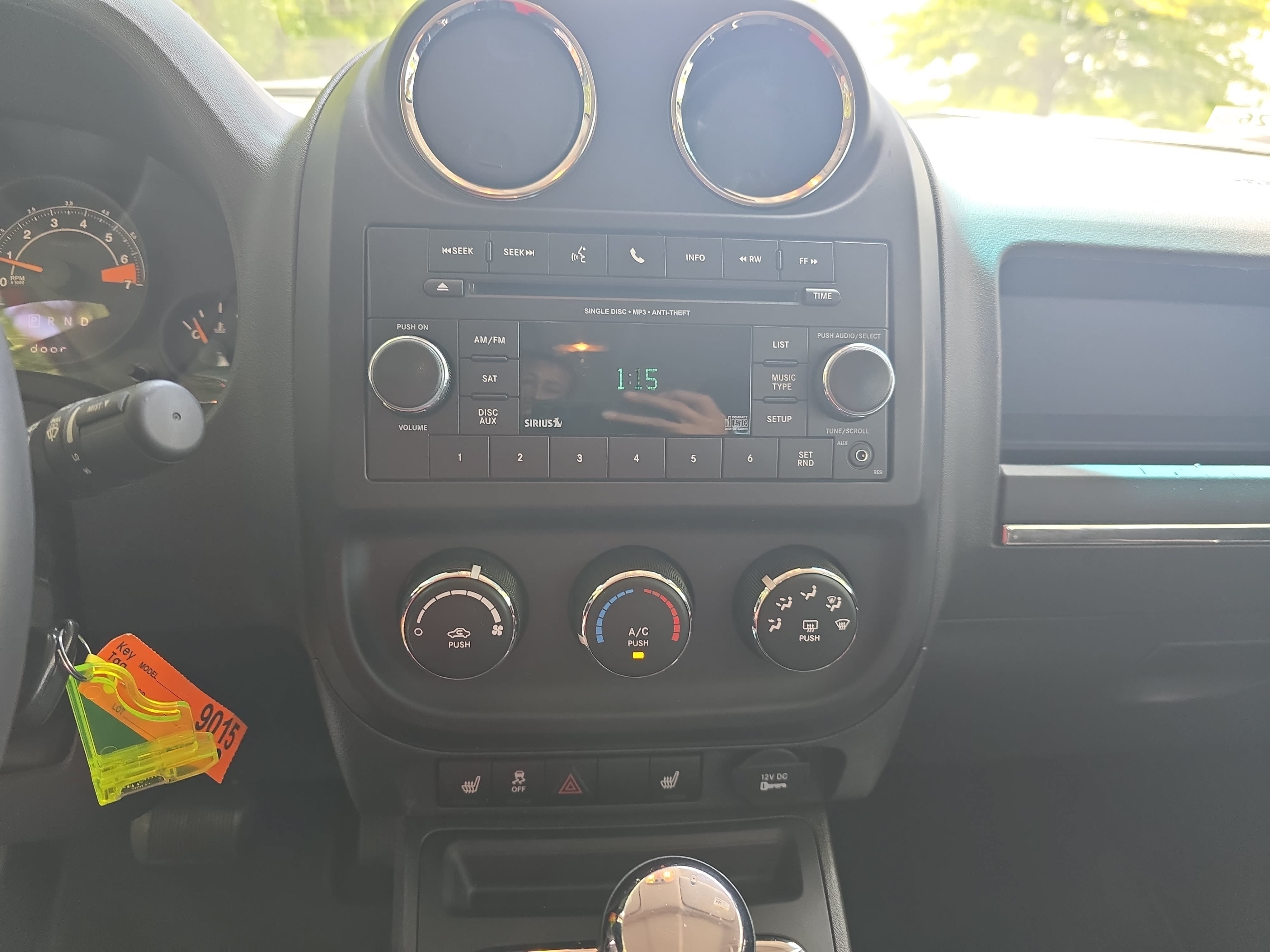 Used 2015 Jeep Patriot Latitude FWD image 24