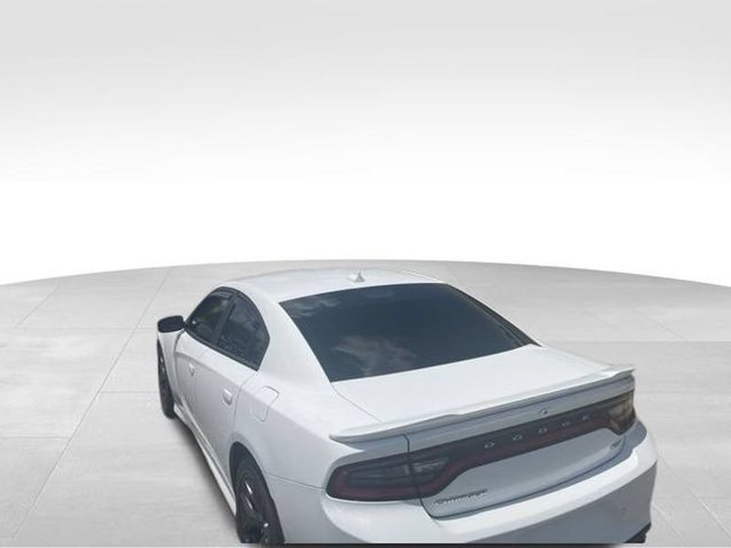 Used 2019 Dodge Charger GT RWD image 9