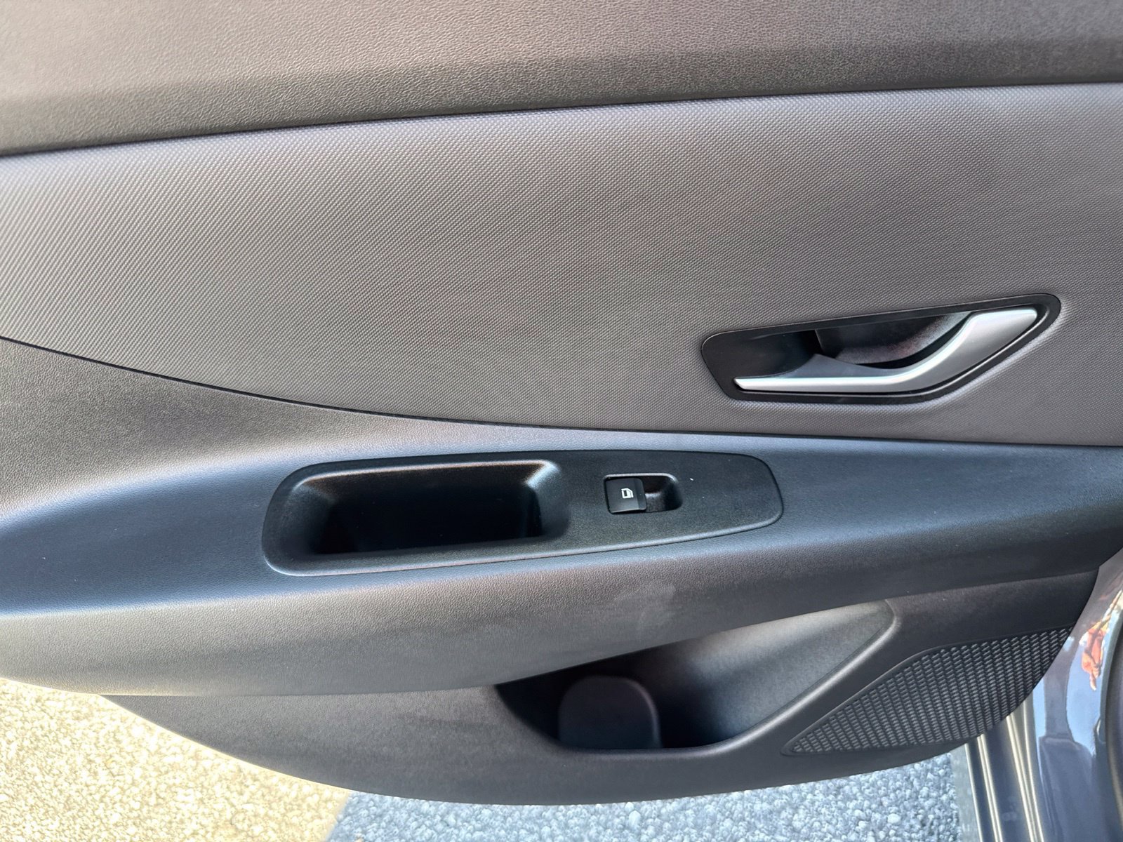 Certified 2026 Hyundai Elantra Limited FWD image 12
