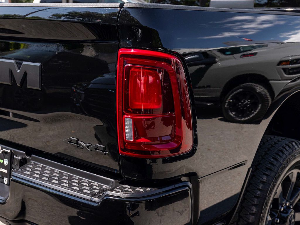 New 2026 RAM 2500 Big Horn AWD/4WD image 39