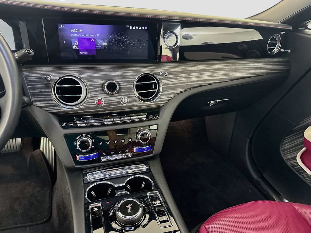 Used 2024 Rolls-Royce Spectre w/ Spectre Launch Package AWD/4WD image 24