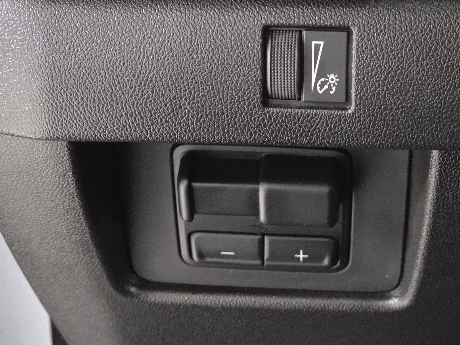 Used 2025 GMC Canyon AT4 AWD/4WD image 35