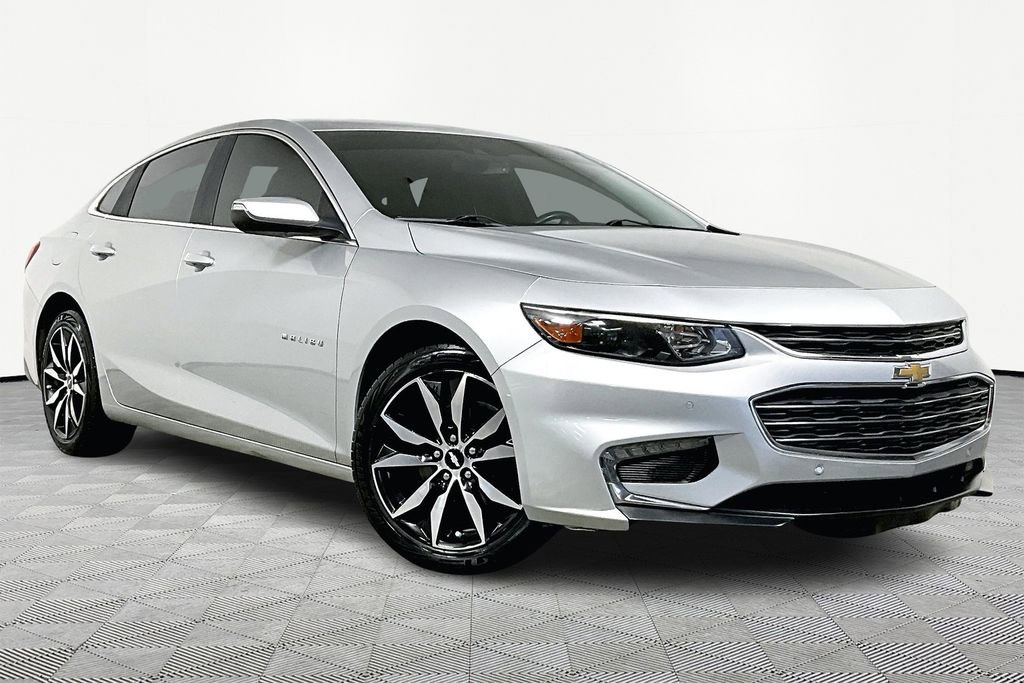 Used 2017 Chevrolet Malibu LT w/ Driver Confidence Package image 1