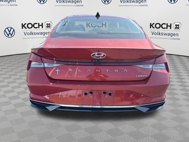 Used 2021 Hyundai Elantra Limited image 7