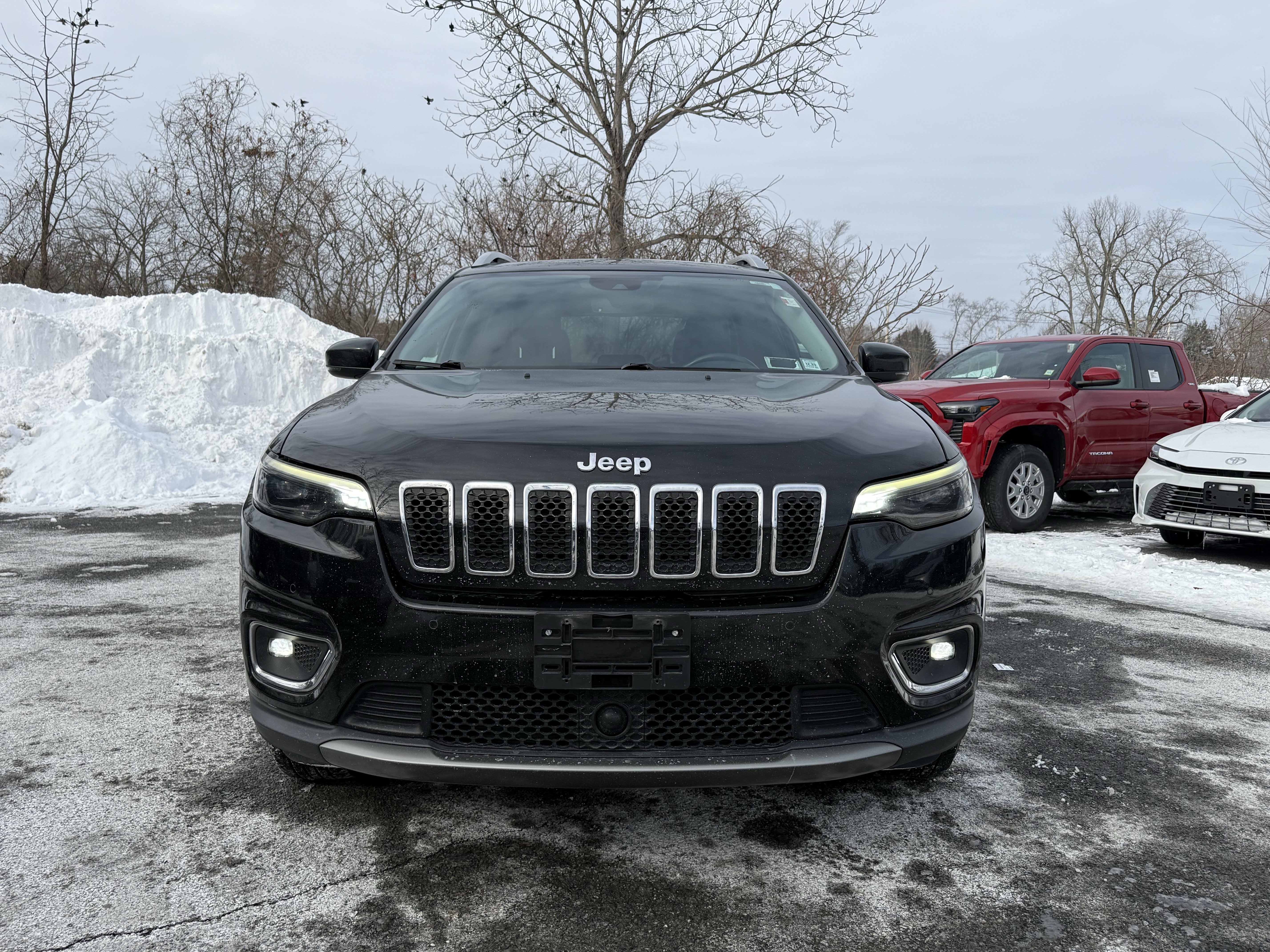 Used 2019 Jeep Cherokee Limited w/ Technology Group image 9