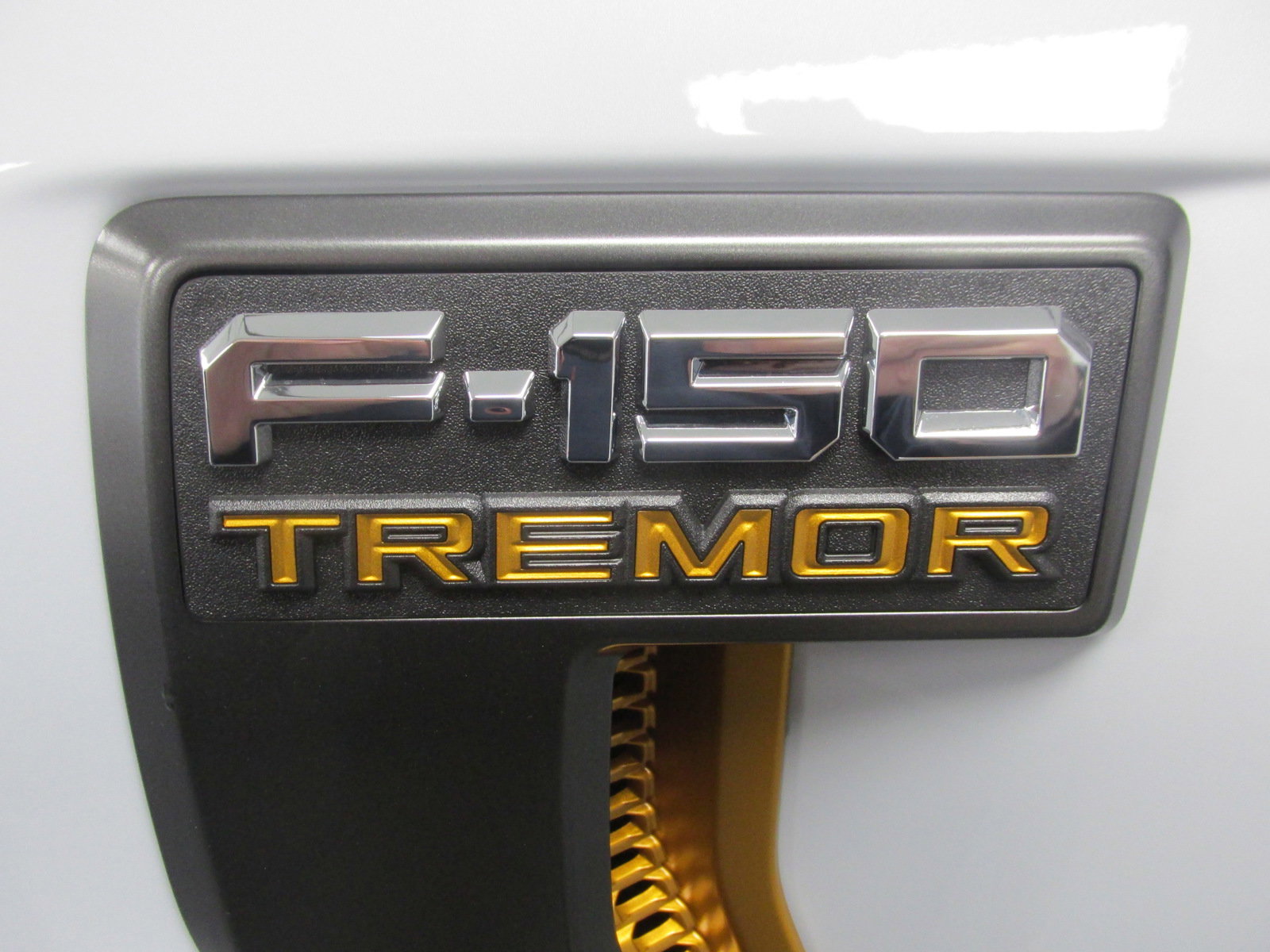 New 2025 Ford F150 Tremor w/ Bed Utility Package image 20