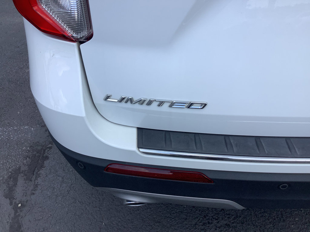 Used 2023 Ford Explorer Limited image 10