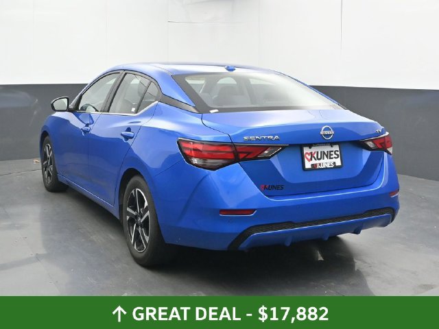 Used 2024 Nissan Sentra SV FWD image 12