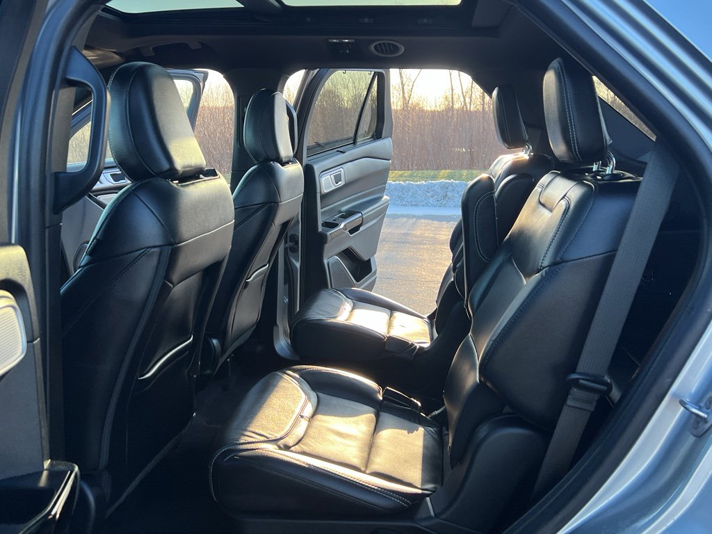 Used 2021 Ford Explorer ST w/ ST Street Pack image 36