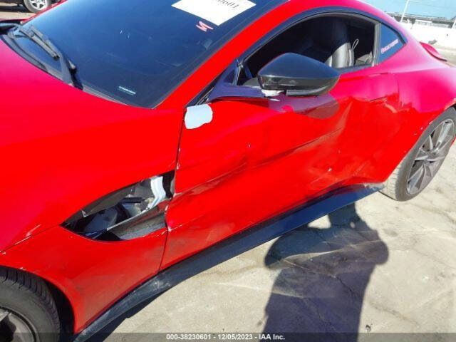 Used 2019 Aston Martin V8 Vantage Base 2dr Coupe image 23