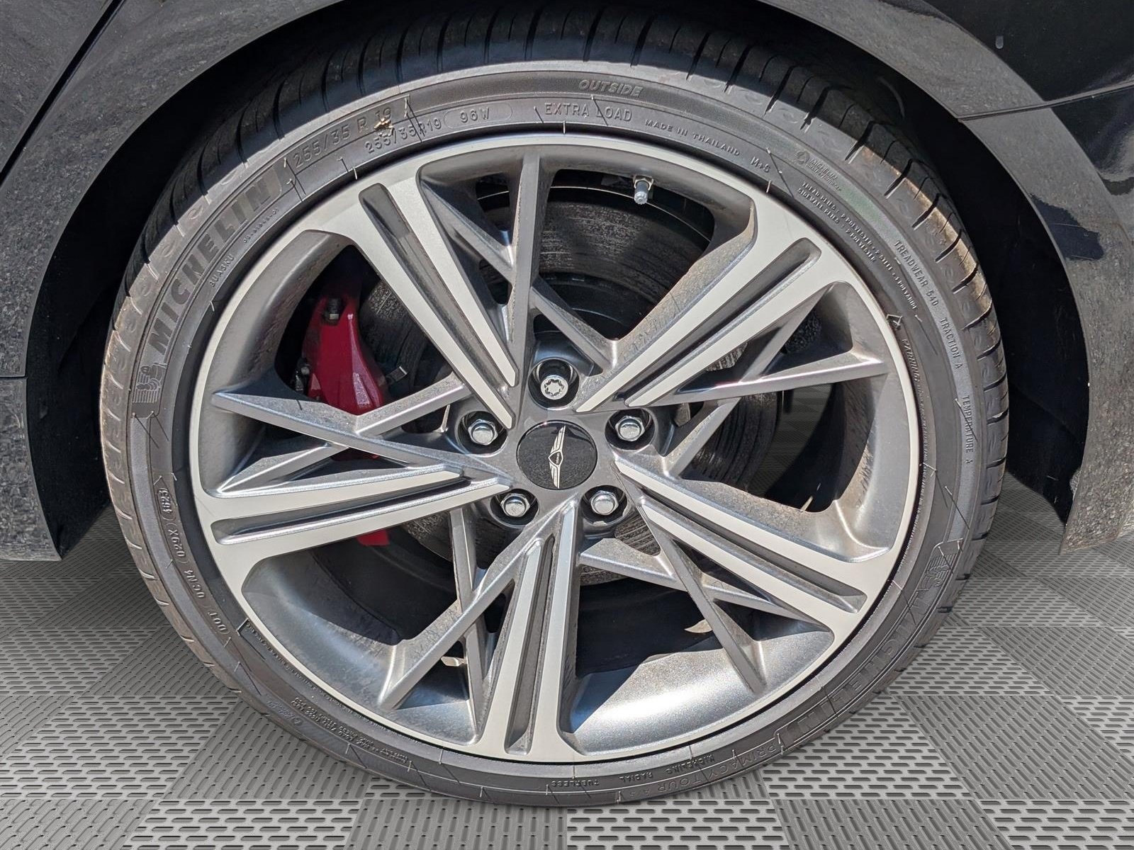 Used 2024 Genesis G70 3.3T Advanced AWD/4WD image 11