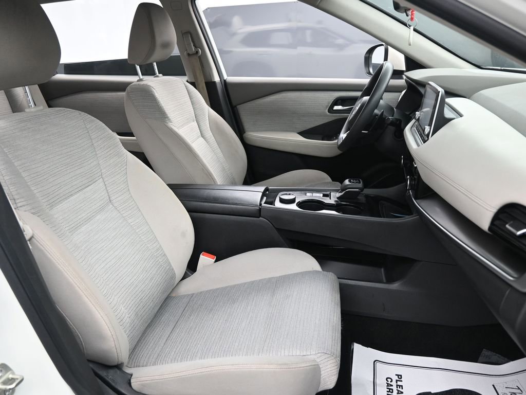 Used 2021 Nissan Rogue SV image 31