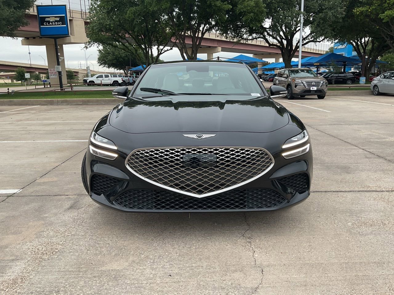 Used 2025 Genesis G70 2.5T RWD image 3